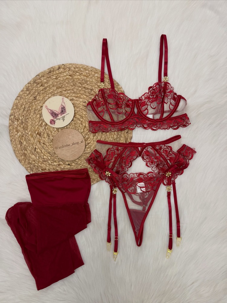 Bordeauxrode kant lingerie set - Garter Belt Set recensie en prijs